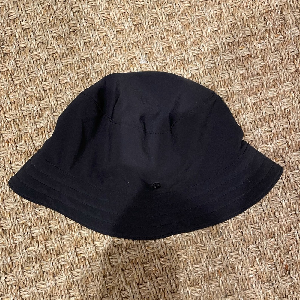 Athletic hat